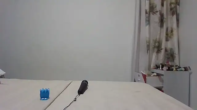 JadaMillss online show from April 19, 8:03 am