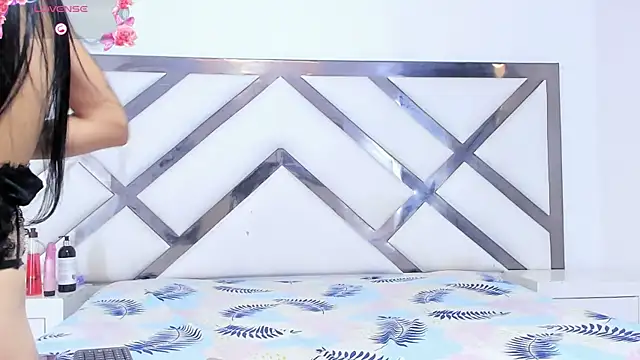 tifanibrown online show from February 20, 1:12 pm