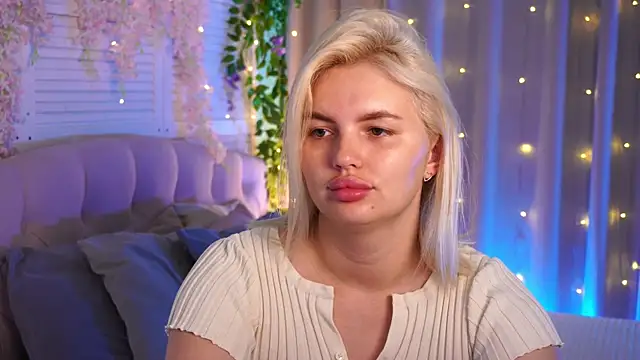 AmeliaWeells online show from June 21, 2:48 am