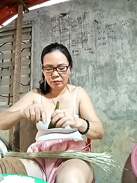 Nuna 689 online show from April 14, 8:36 am