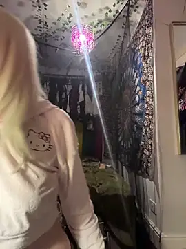 bambibabyy online show from February 23, 9:36 pm