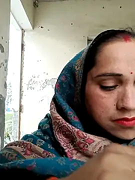 Cute-karisma1234 online show from February 18, 1:59 am