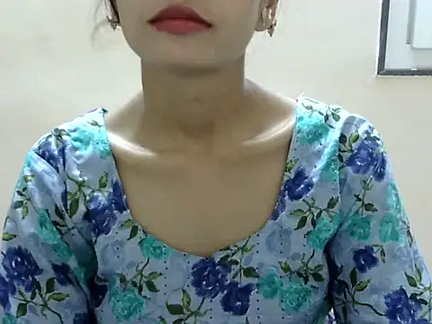 Kulsum S online show from May 27, 11:29 am