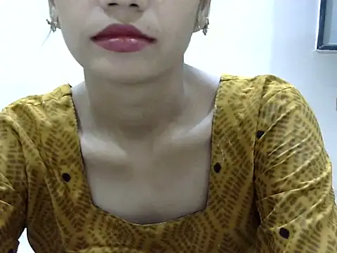 Kulsum S online show from May 30, 1:42 pm