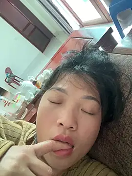 Lyn-be99 online show from February 15, 7:51 am