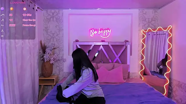 JENNA TAY1 online show from April 14, 7:03 pm