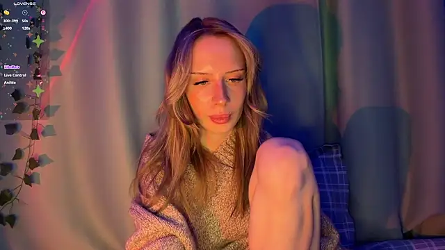 DellaCampbell online show from March 23, 2:56 pm