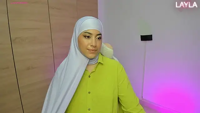 LAY LA  online show from March 7, 10:28 pm