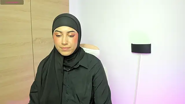 LAY LA  online show from February 25, 10:41 pm