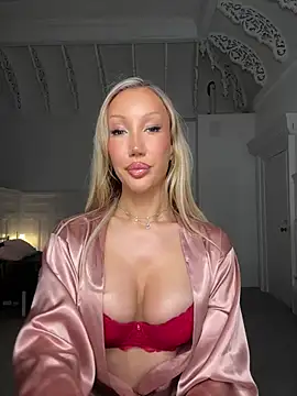 Allana29 online show from March 19, 7:07 pm