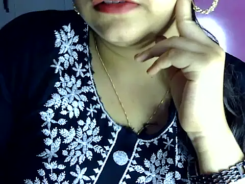 Cute Aliyaa online show from June 30, 1:54 pm