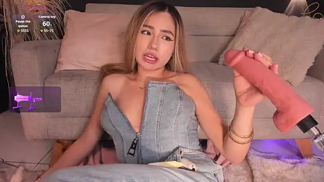 Isa cortes  online show from March 13, 5:14 pm