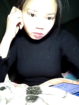 derylove  online show from February 10, 2:31 pm