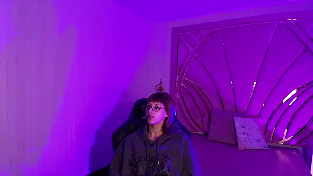 KatsuraRen online show from February 9, 1:02 pm