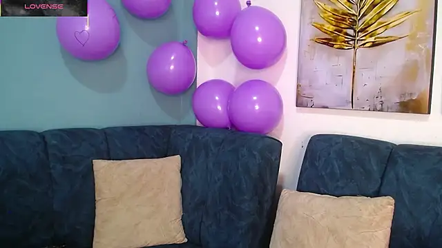 sara marrisson online show from February 14, 8:44 pm