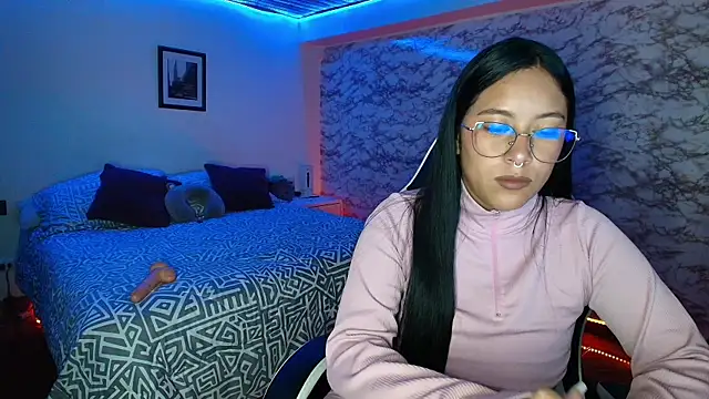 Camila IRoose online show from February 27, 10:09 pm