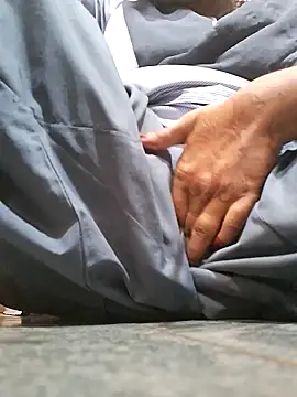 Collegeteen13 online show from February 13, 9:44 am