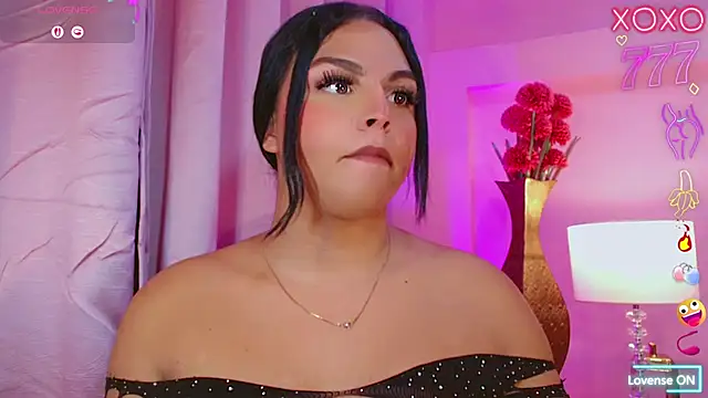 Maia Hotts online show from April 7, 10:34 pm