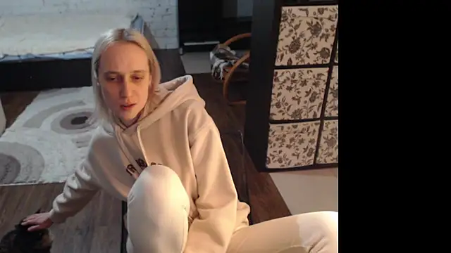 Your guilty pleasure1 online show from February 5, 5:16 pm