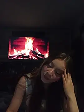 MimiSoftie online show from March 15, 12:12 am