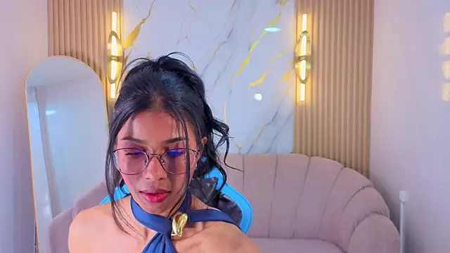 Alina b  online show from April 13, 8:09 pm