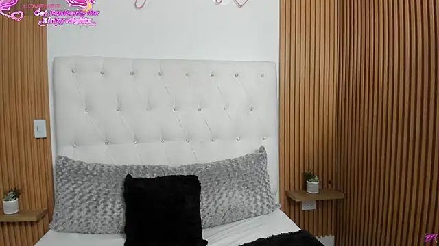 GreciaEvanss online show from July 16, 7:29 pm