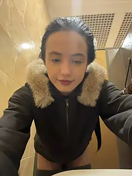 MiaTee online show from February 14, 5:09 am