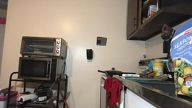 heluvsbabii online show from April 5, 11:26 pm