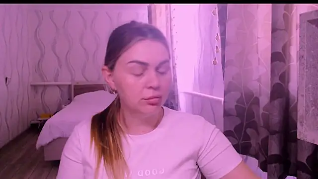 MagicKatarina  online show from April 7, 6:15 am