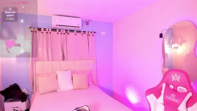 LOU 22  online show from April 15, 11:44 am