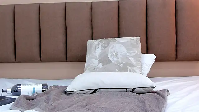 valeriasmith 17 online show from February 7, 12:31 pm