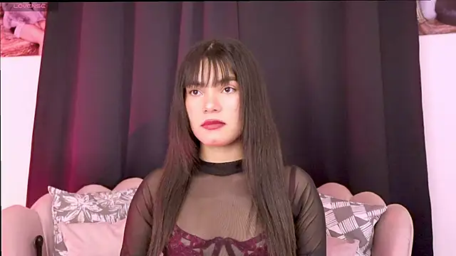 dakotacollins  online show from March 24, 1:11 am