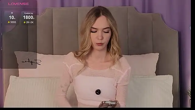 NikkiRyx online show from March 21, 3:06 pm