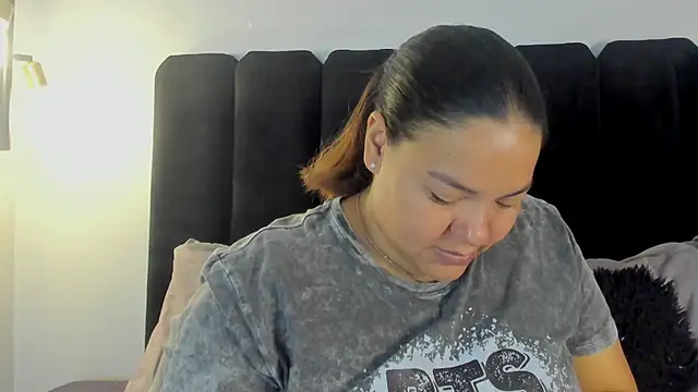 Amaranoir- online show from March 26, 4:14 am