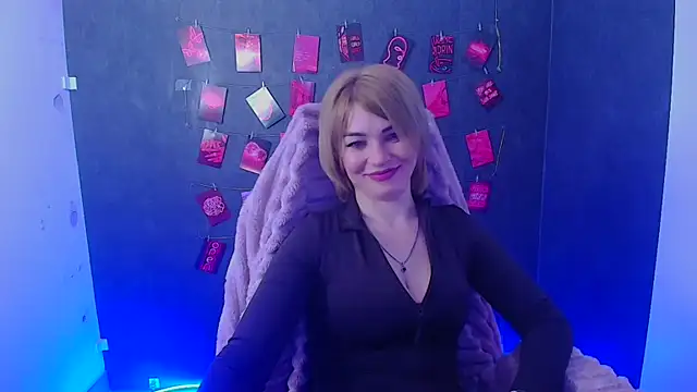 CuttieEmma online show from February 28, 12:59 pm