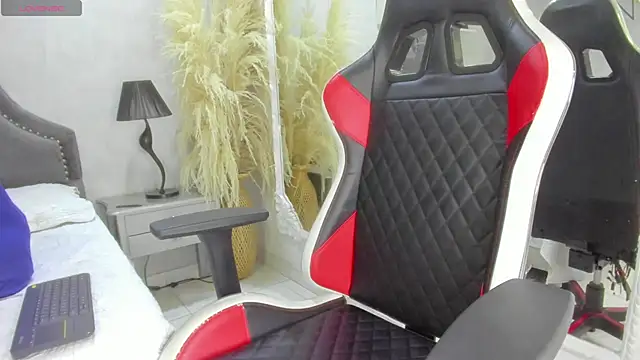 KarelyMitchel online show from March 30, 1:22 pm