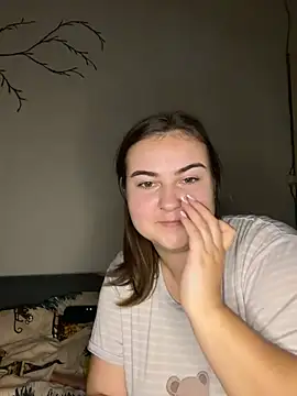 AlyaX X online show from February 2, 2:38 pm