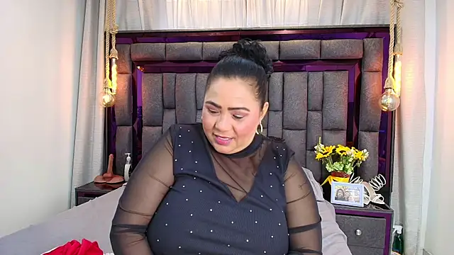 Karina Mendoza online show from February 21, 7:14 pm