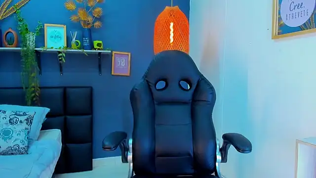 eliza pink24 online show from February 12, 10:11 pm