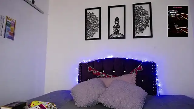 sienna rose pym online show from March 21, 11:48 am