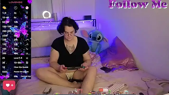 lunatigre4 online show from March 12, 3:04 pm