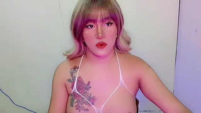 ChloeAsian online show from April 17, 9:11 am