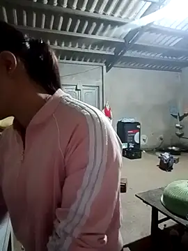 l kiss online show from March 3, 12:00 pm