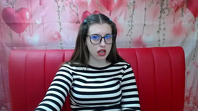 LilianaShine online show from April 14, 5:18 am