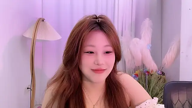 SM JIAJIA ZL online show from April 8, 8:22 pm