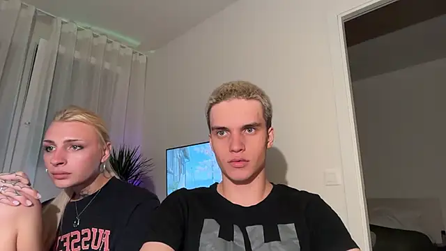 twl8vibe online show from February 18, 10:53 pm