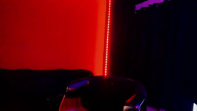 PervertedMissCloe online show from April 2, 3:48 am