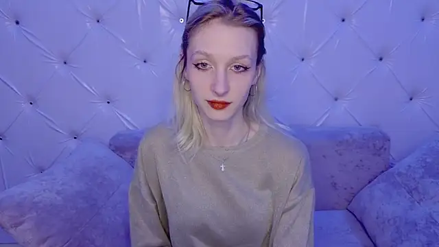 Akiro Kim7 online show from February 16, 2:11 am