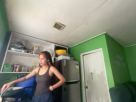 Sweetiebabe25 online show from February 18, 8:24 am