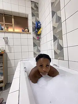 BankssWithTheBenz online show from March 5, 3:30 pm